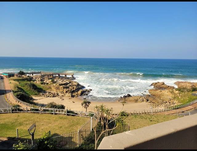 3 BEDROOM APARTMENT FOR SALE IN MARGATE BEACH
